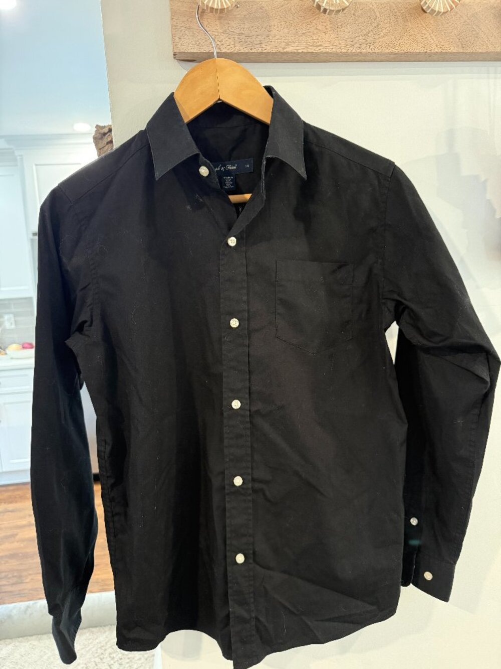 Black Joseph & Feiss Boys size 14 dress shirt